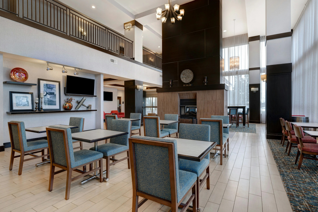 Hampton Inn & Suites Seattle/Federal Way