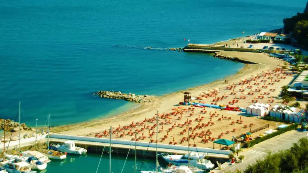 Hotel Capo Est