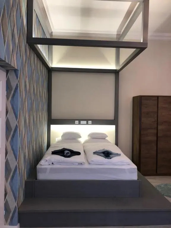 All In Apartman IV