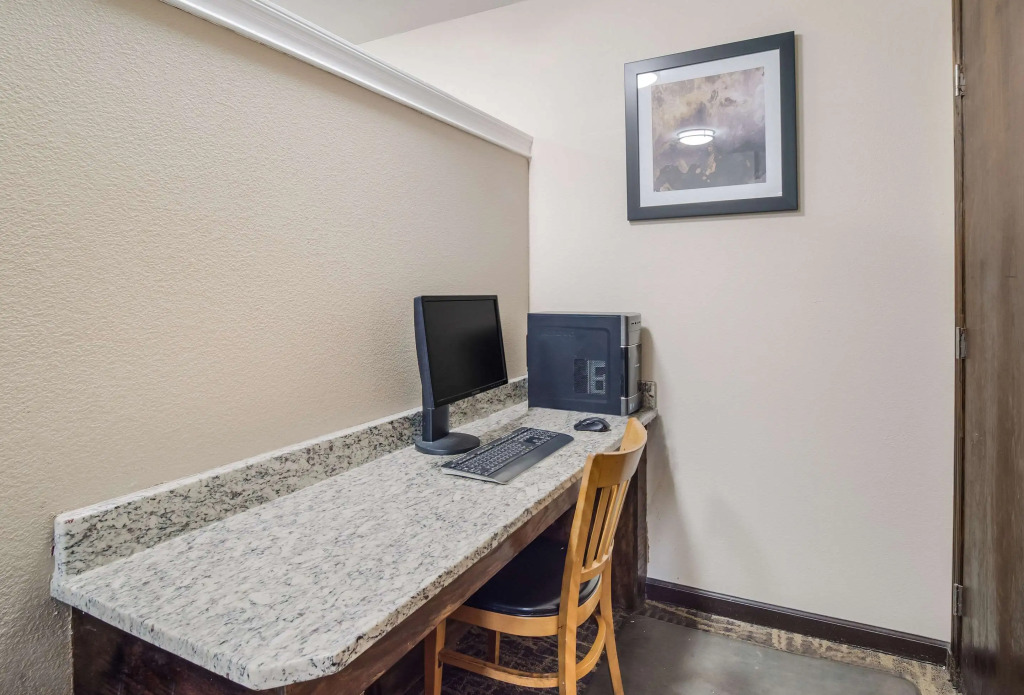 Quality Inn & Suites Augusta Fort Gordon Area