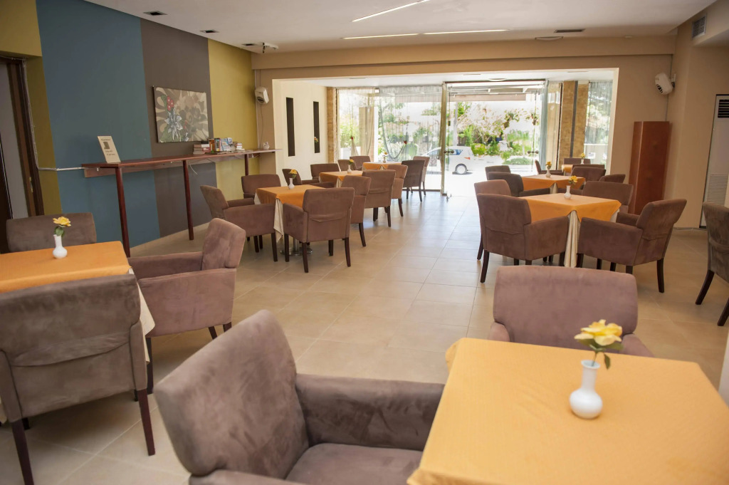 Heleni Beach Hotel