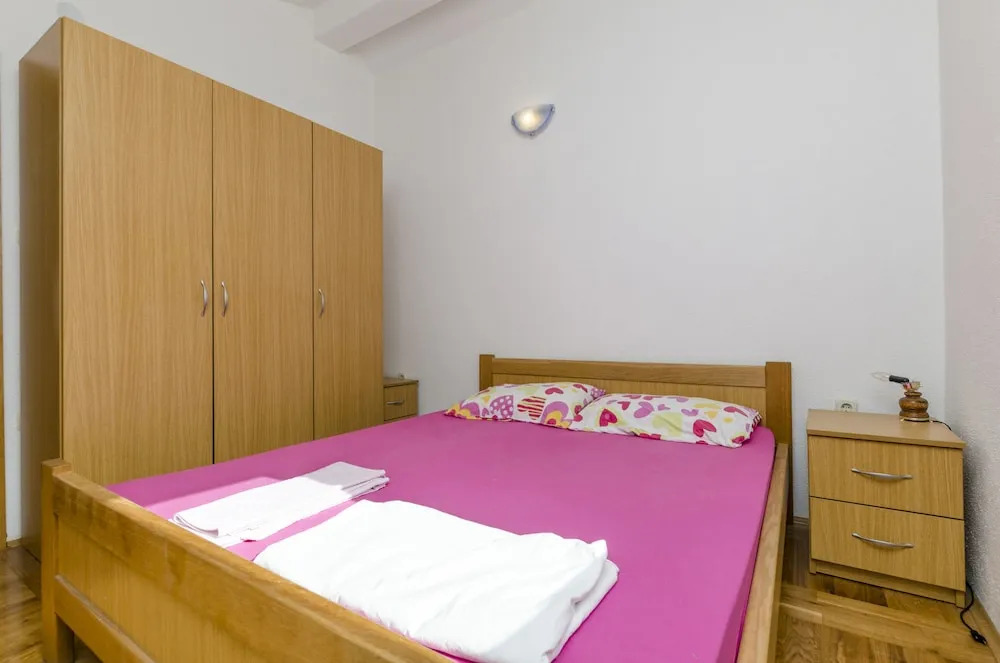 Apartments Ivo