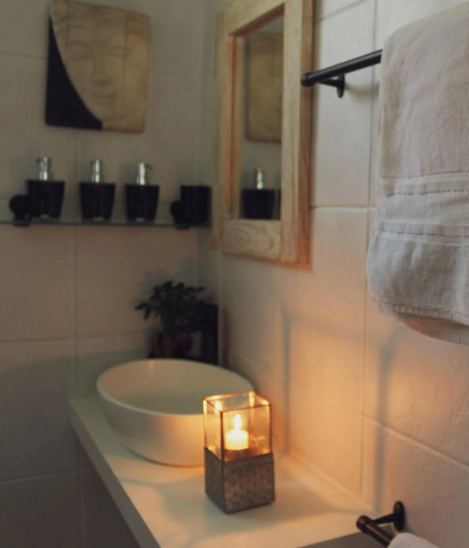 ALLURING SELF CATERING 2 BEDROOM VILLA at BOKMAKIERIE VILLAS