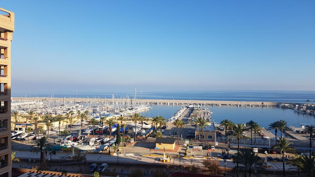 NEW! Seafront luxury studio in Las Palmeras hotel