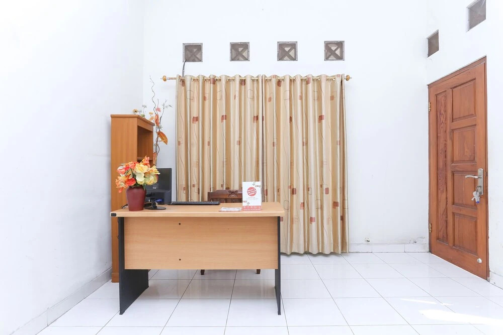 Dahlia Guesthouse by OYO Rooms