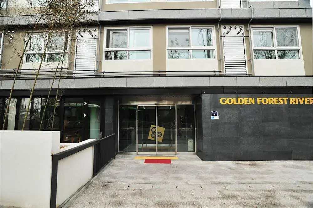 Golden Forest Residence River