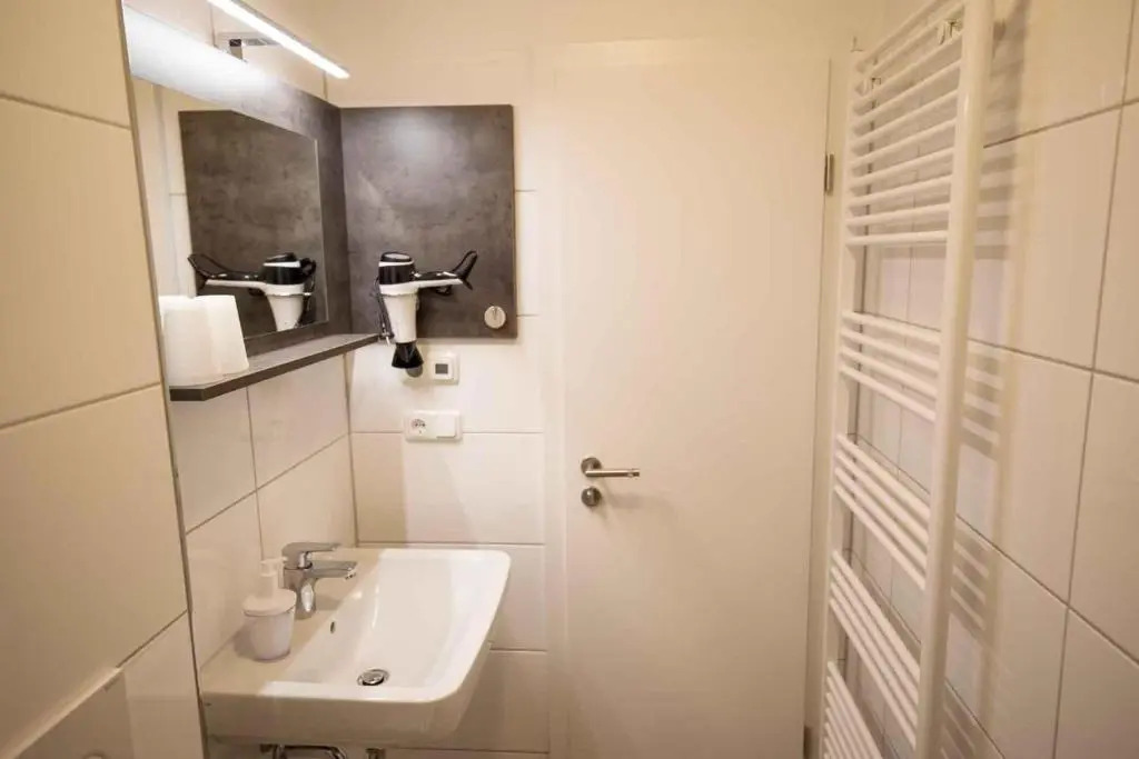 Ferienwohnung-2-Strandnah-und-mit-Strandkorb-im-Haus-Seeluft-in-Duhnen