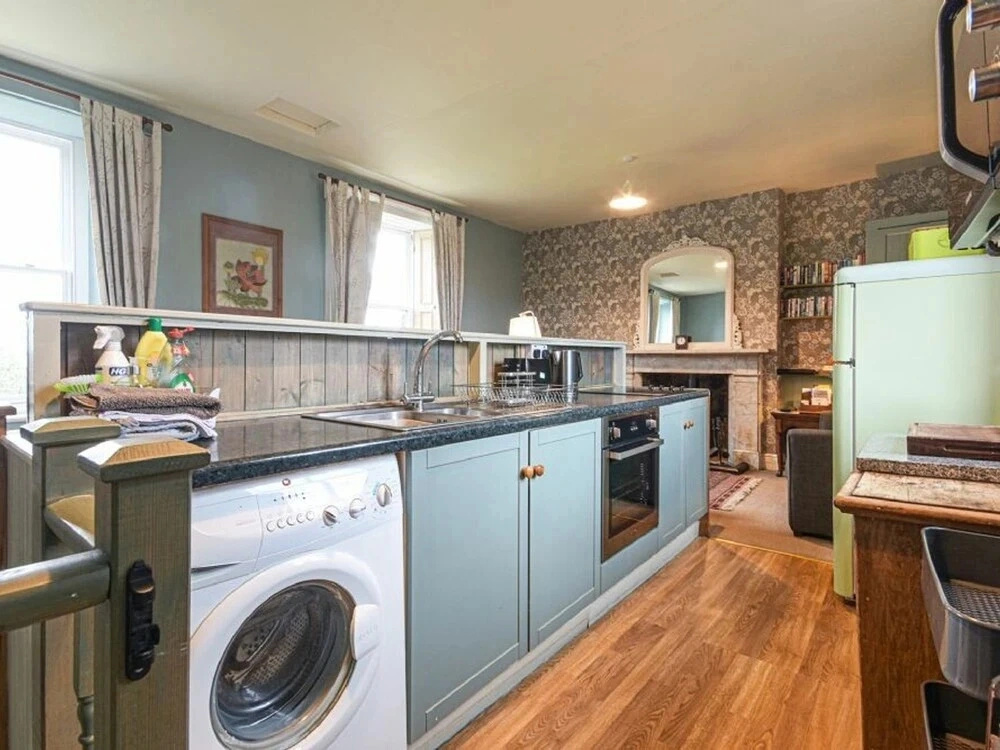 Riverbank Cottage