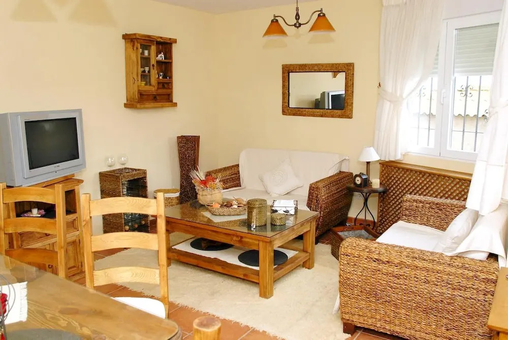 House With 4 Bedrooms in Ávila