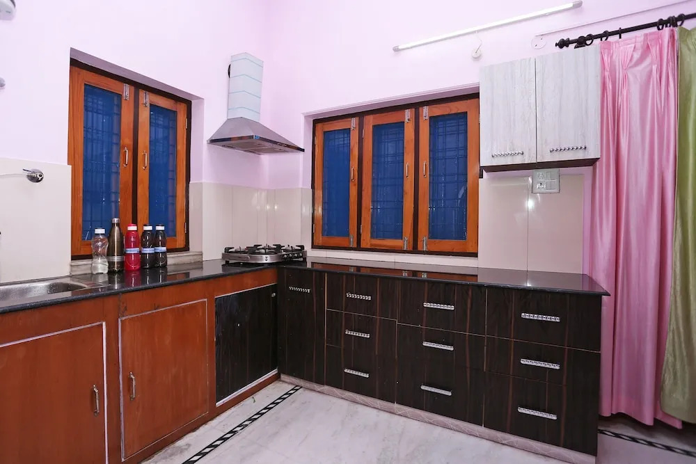 OYO 10774 Home 2BHK Singh Cottage Bhimtal