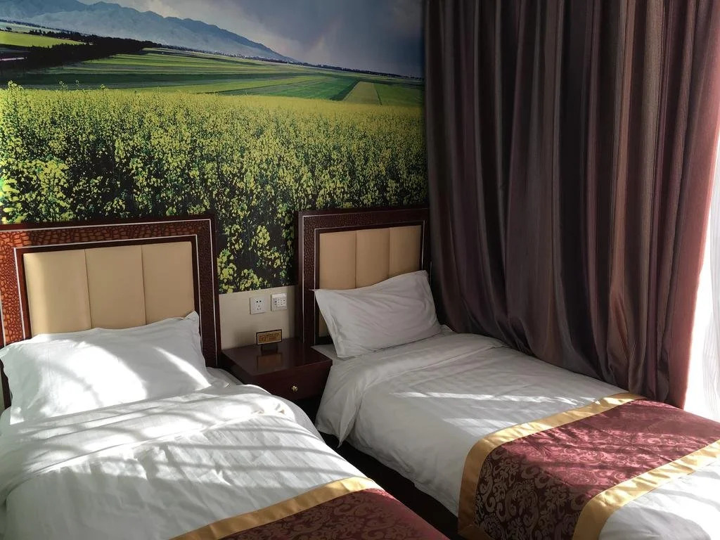 Haojie Express Inn