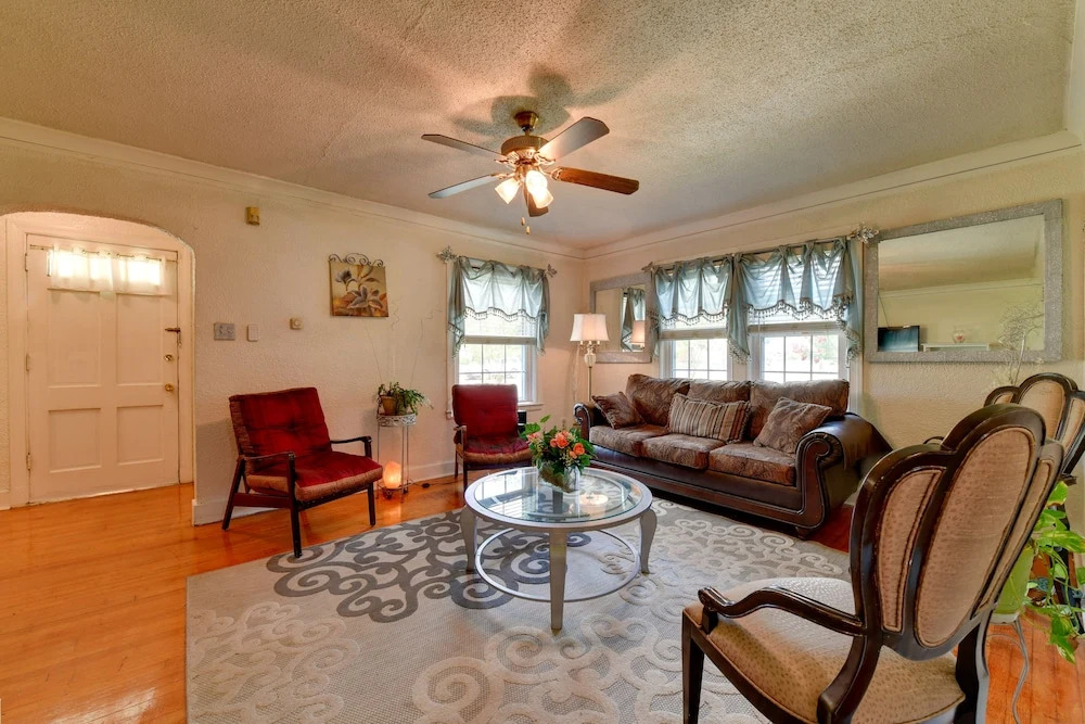 Memphis Vacation Rental, 7 Mi to Downtown!