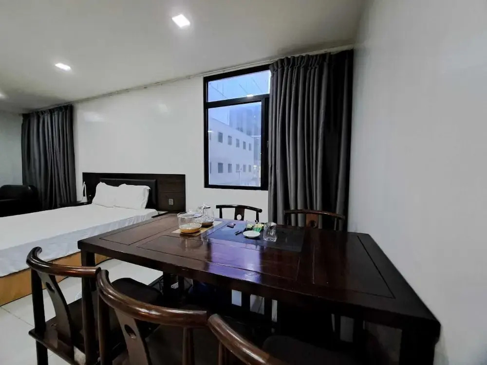 Luna Hotel Pasay