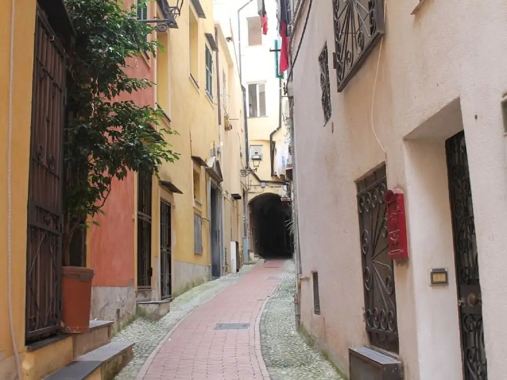 Casa Medievale Pieno Centro Sanremo