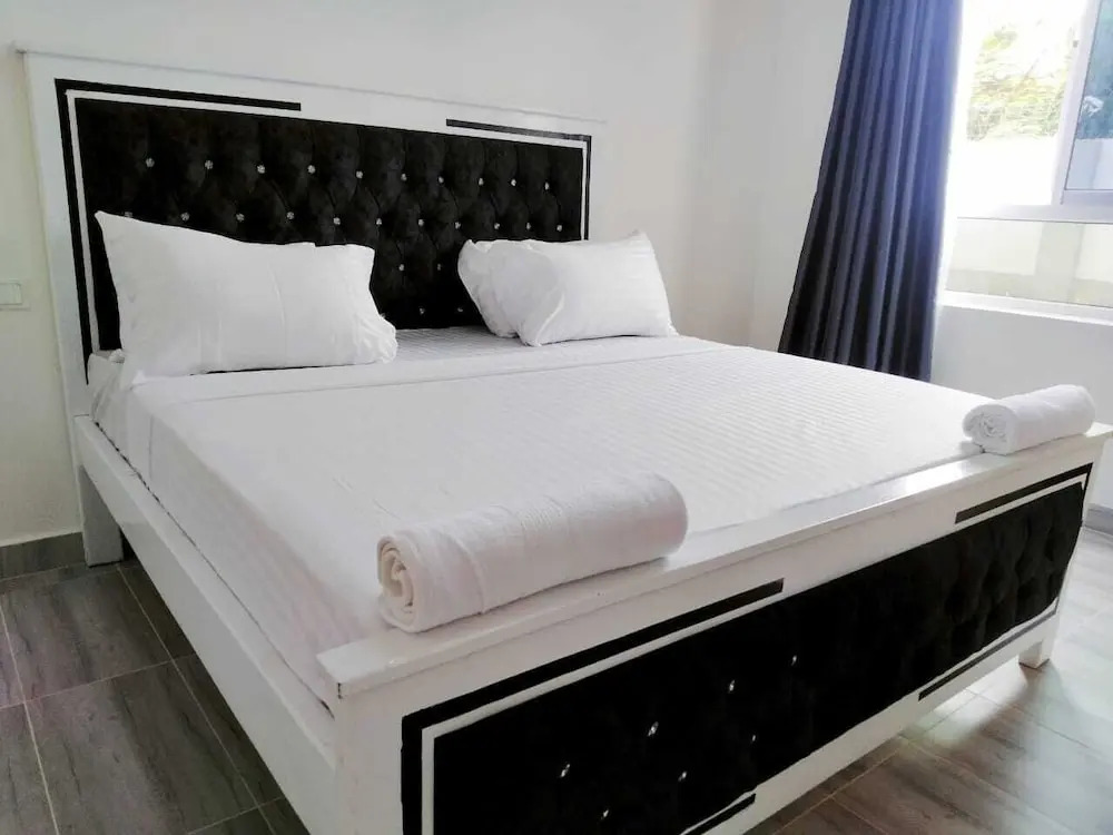 Lux Suites Siloam Apartments Shanzu