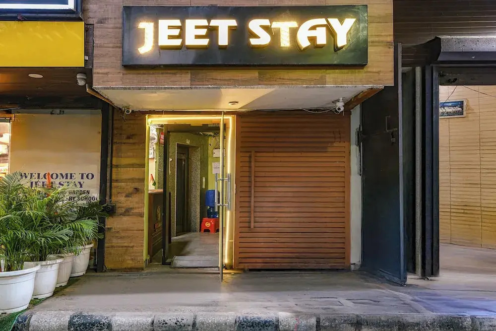 Via Jeet Stays