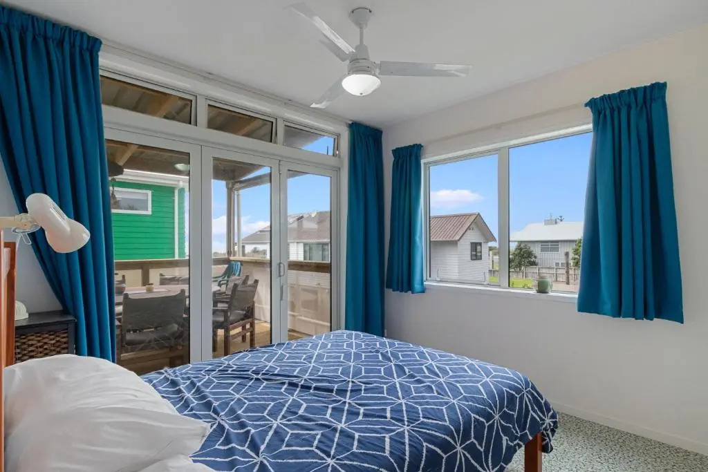 Bach 22 - Waihi Beach Holiday Home