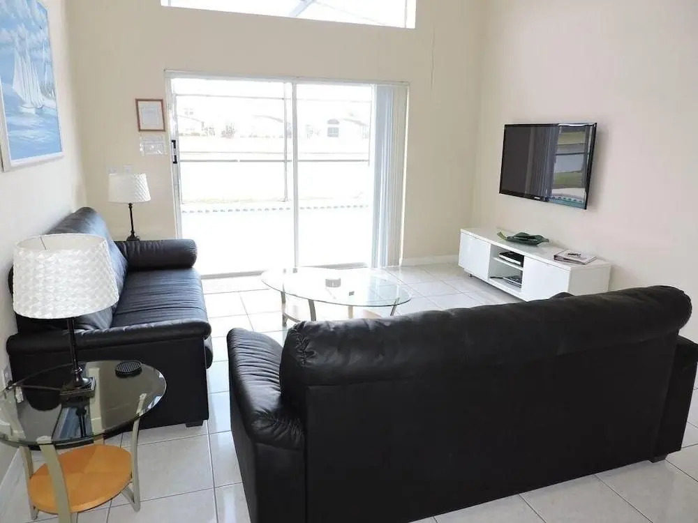 Ref 09 Luxury 4 Bed Villa With Private Pool and Lake View