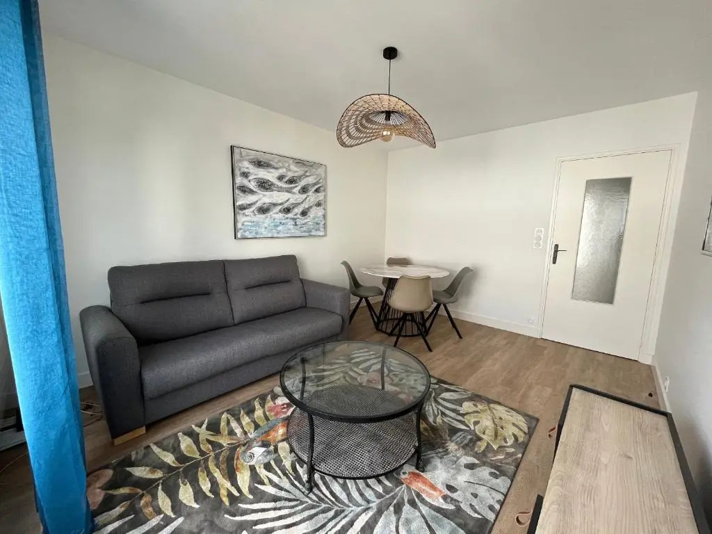 Appartement Royan, 2 pièces, 4 personnes - FR-1-539-33