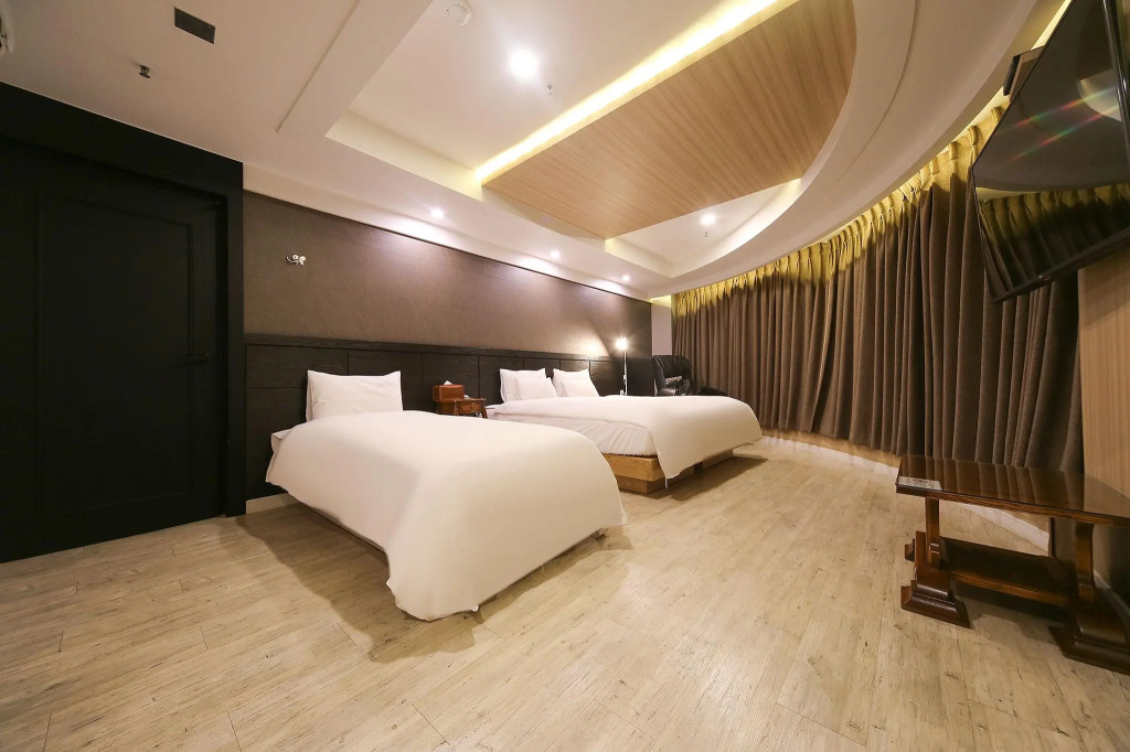 CNN Hotel