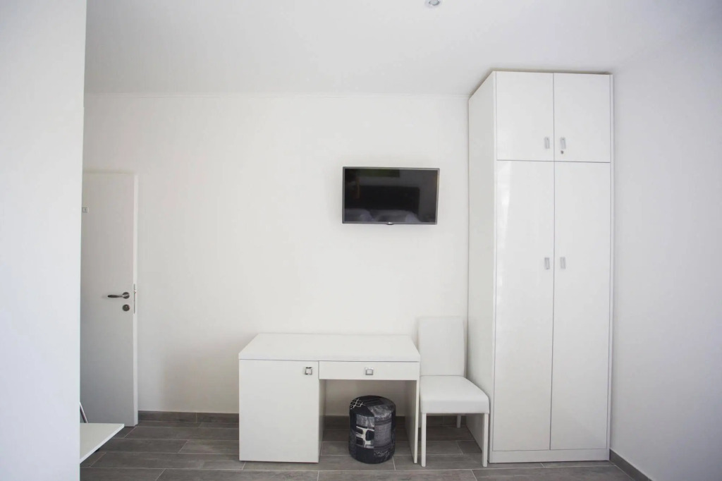 Nirvana Rooms & Apartments