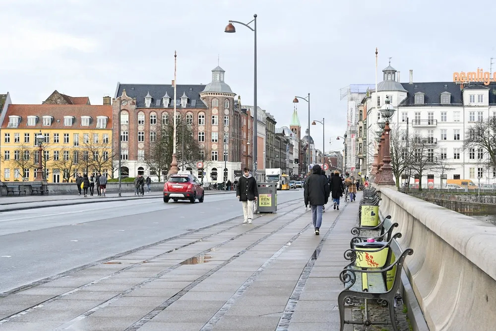 Beautiful 2-Bedroom Apartment with Designers Furniture in Downtown Copenhagen