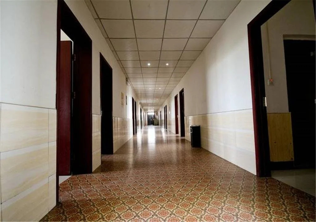 Yijia Hotel