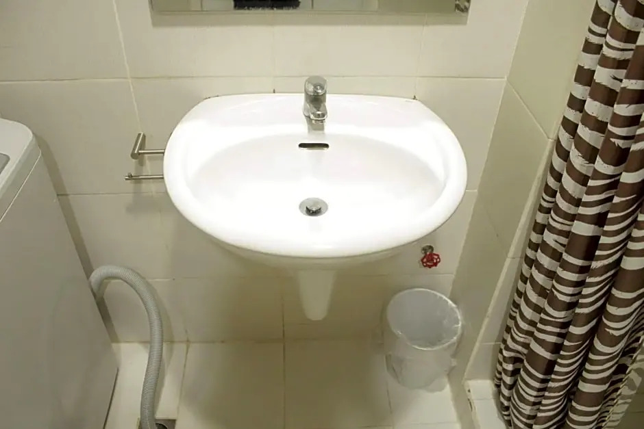 Jerson Staycation Sea Residences near mall of asia pasay