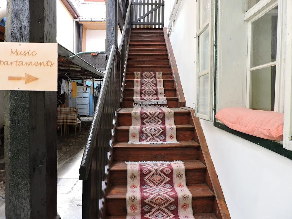 Musik Apartments Old Town