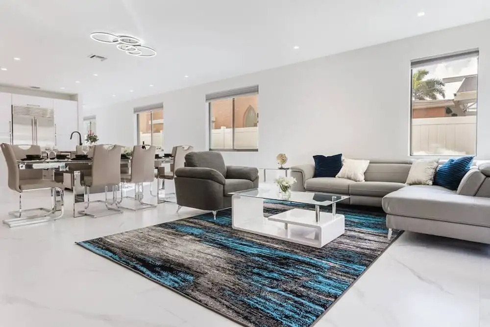 Luxury Paradise Walk to Las Olas -5 Mins to Beach