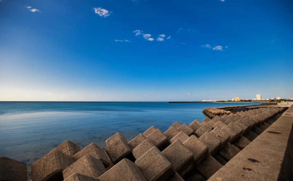 Chatan Beach House 1
