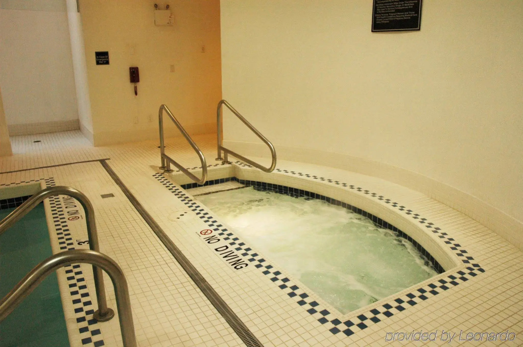 Holiday Inn Express and Suites Surrey by IHG