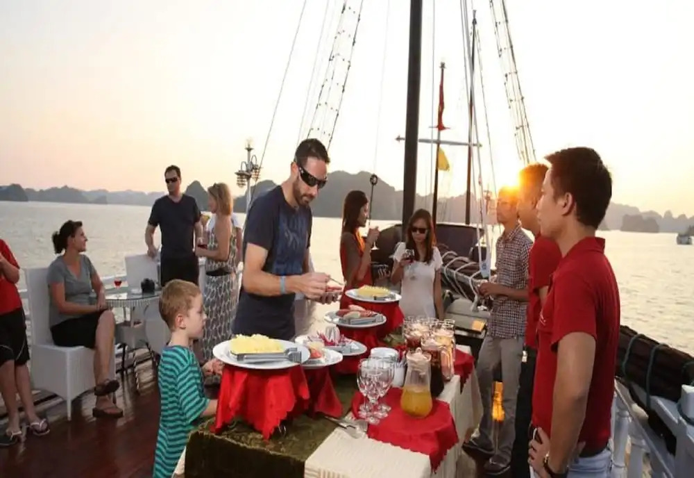 HaLong Canary Cruise