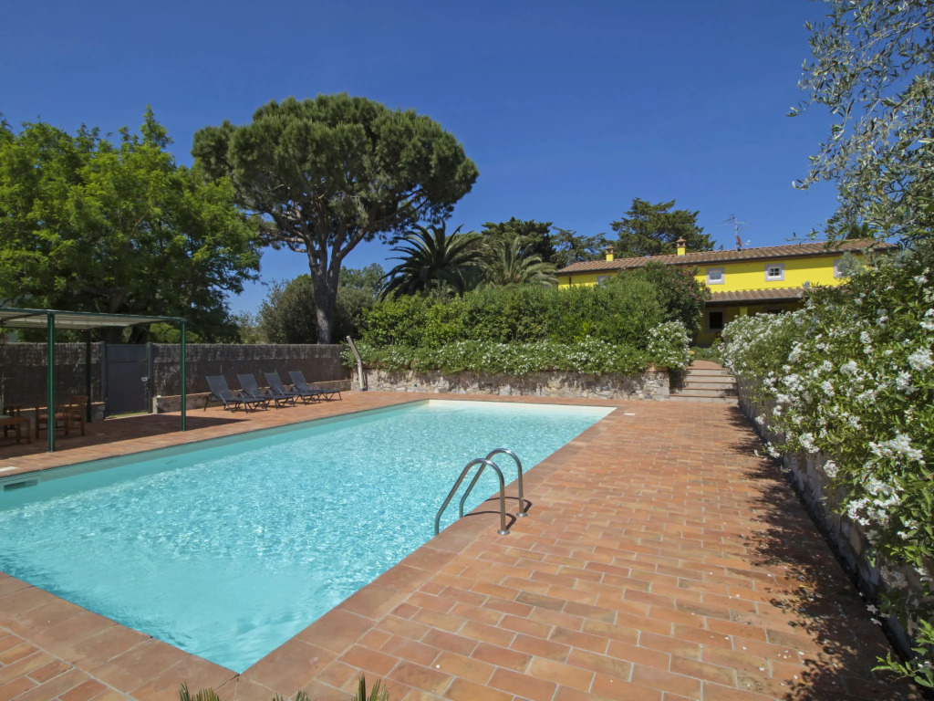 Holiday Home Villa il Pellicano by Interhome