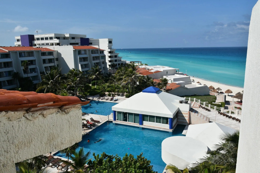Seaside Condo by Solymar