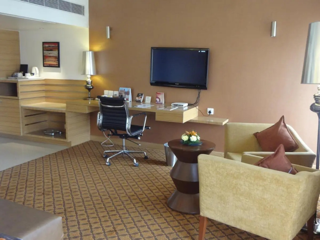 Pride Plaza Hotel, Ahmedabad