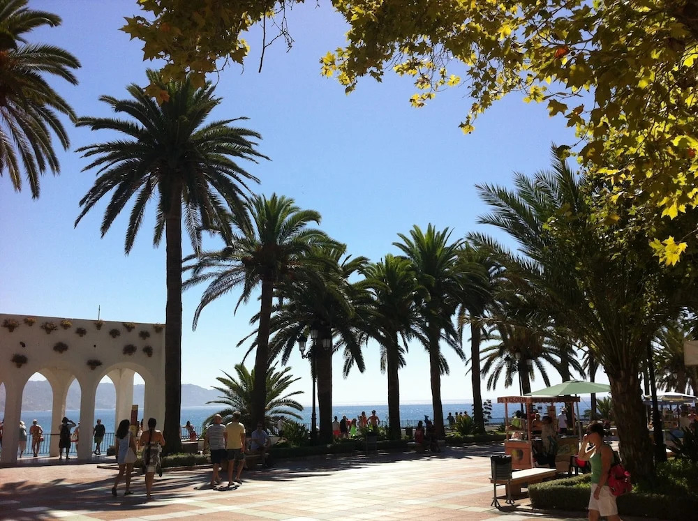 Apartamentos Verano Azul Canovas Nerja