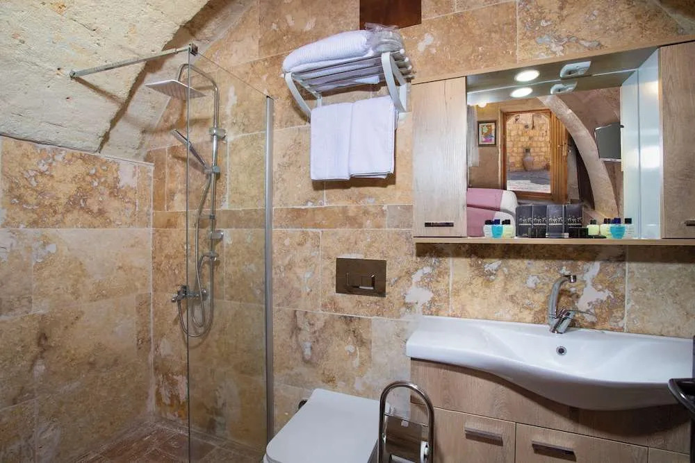 PERİ CAVE KONAK