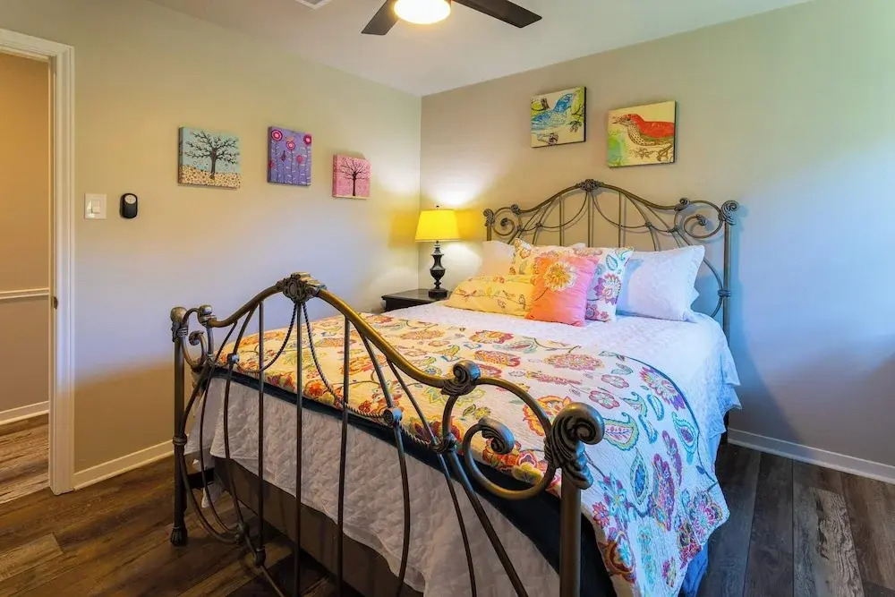 Valley View Retreat for 10
