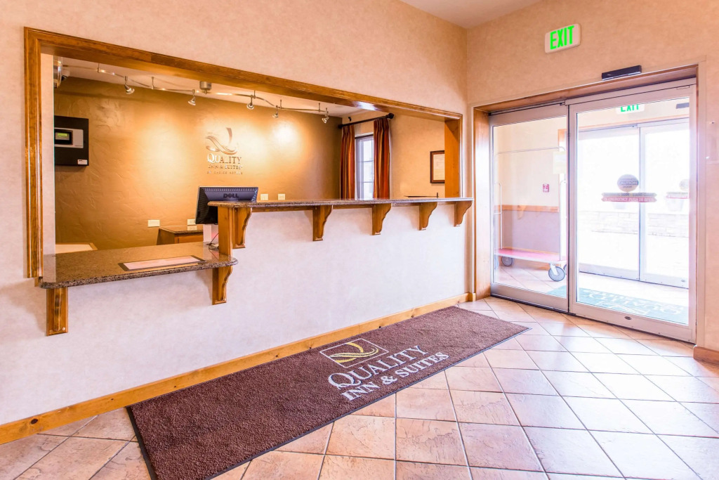 Quality Inn & Suites University