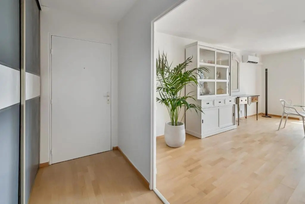Le Saint-Eloi Luxury Apt private parking with AC 6 pers Colmar old town