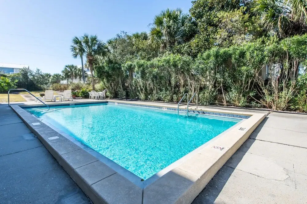 Inlet Sands - 204 - Studio home by RedAwning