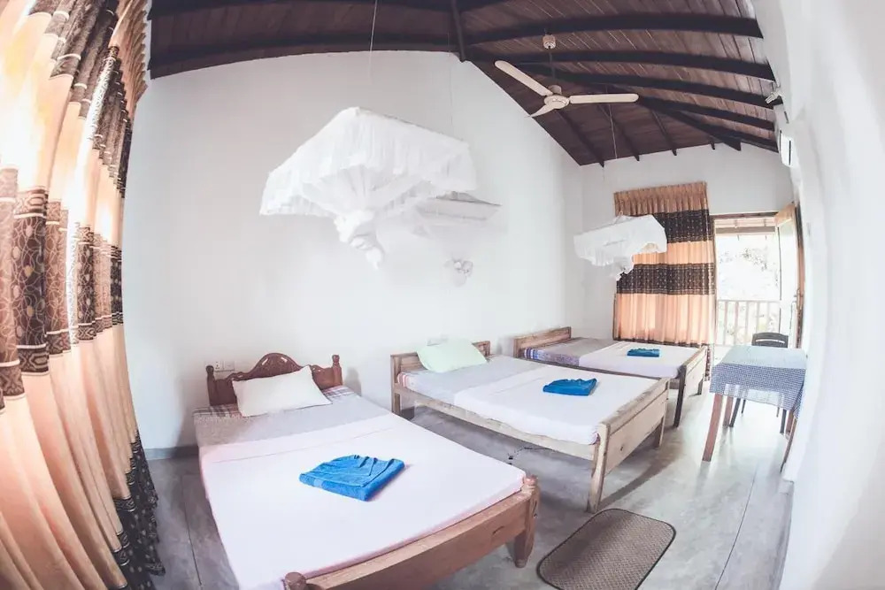Rupas Hotel
