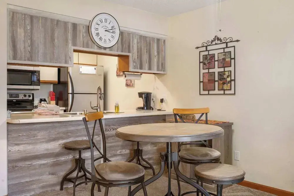 The Cozy Place - Pointe Royale Condo Perfect for Couples!