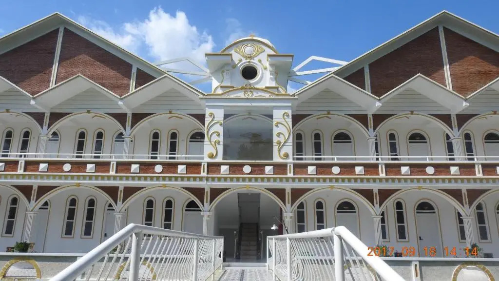 Satraco Royal Hotel