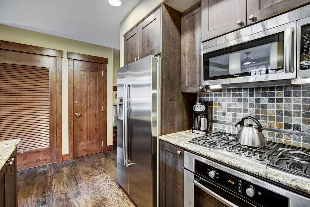 Luxury 1 Bedroom Condo with Slopeside View 1 Condo