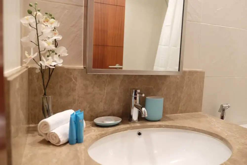 Spotlight - Ease by Emaar - Studio