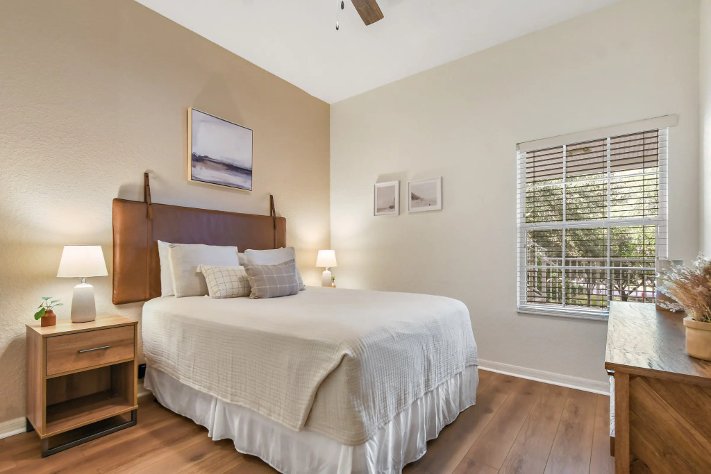 Bahama Bay 3 Bedrooms Completely Renovated