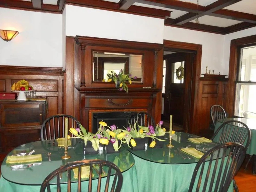 Orient Inn