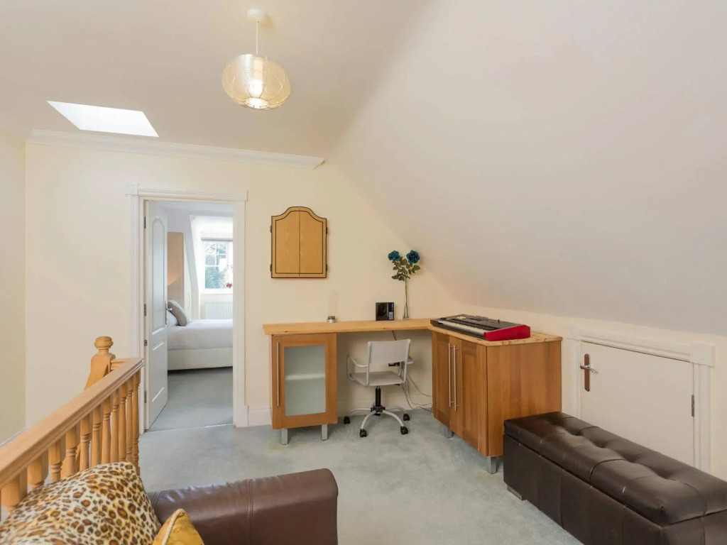 Quay Holidays - Canford Cliffs